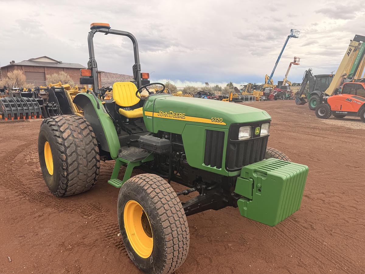 Used 2002 John Deere 5320 Tractor