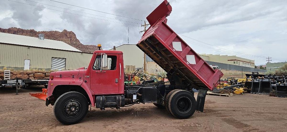 Used 1985 International Dump Truck