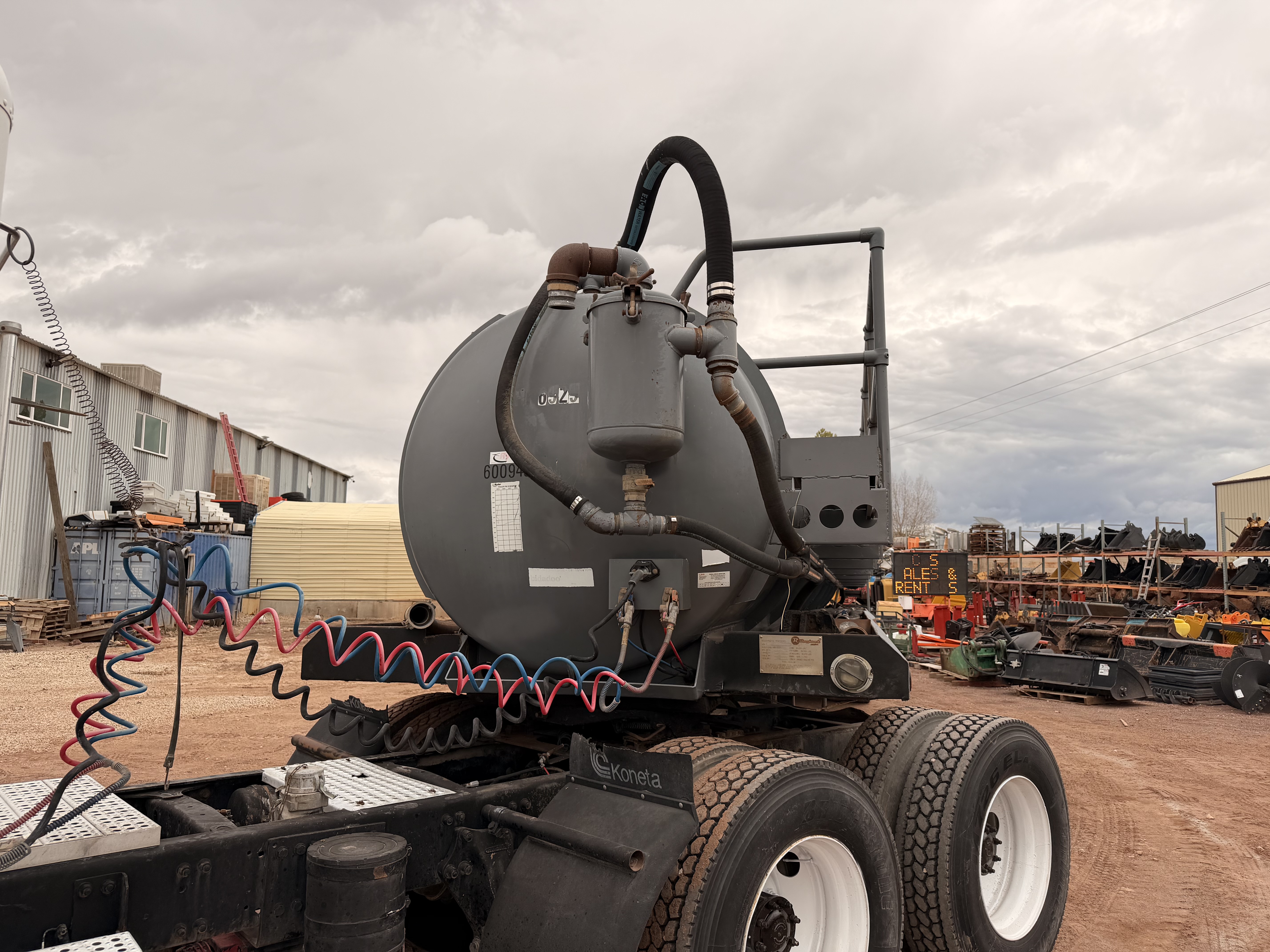 Used 2013 5,460 Gallon Vacuum Tanker Trailer