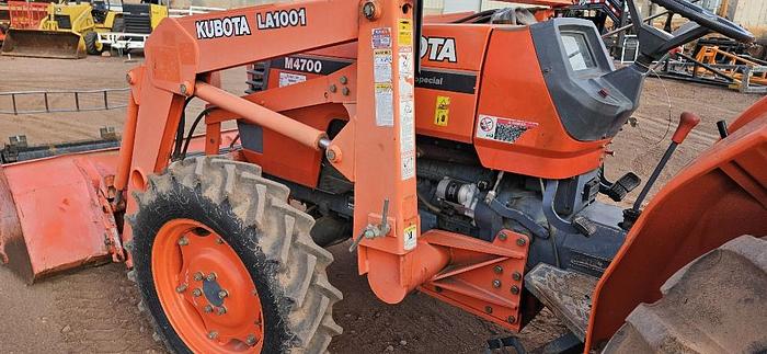 Used Kubota Tractor M4700