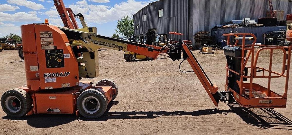 Used 2017 JLG Electric Boom Lift
