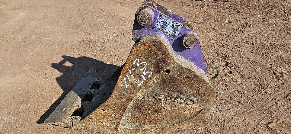 Used 32" Excavator Bucket