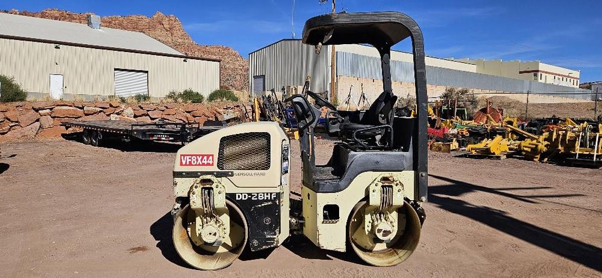 Used Ingersoll Rand DD-28 HF Double Drum Roller Compactor