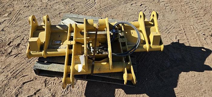 Cat Backhoe Quick Coupler