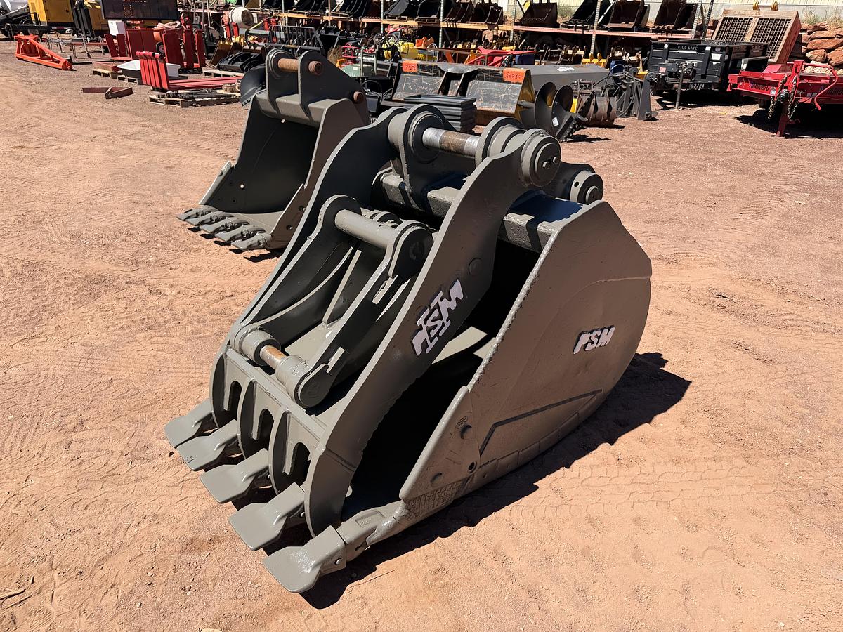Used Excavator Progressive Link with Cylinder and 37" Bucket