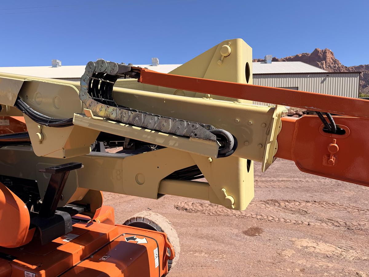 Used 2013 JLG Electric Articulating Boom Lift
