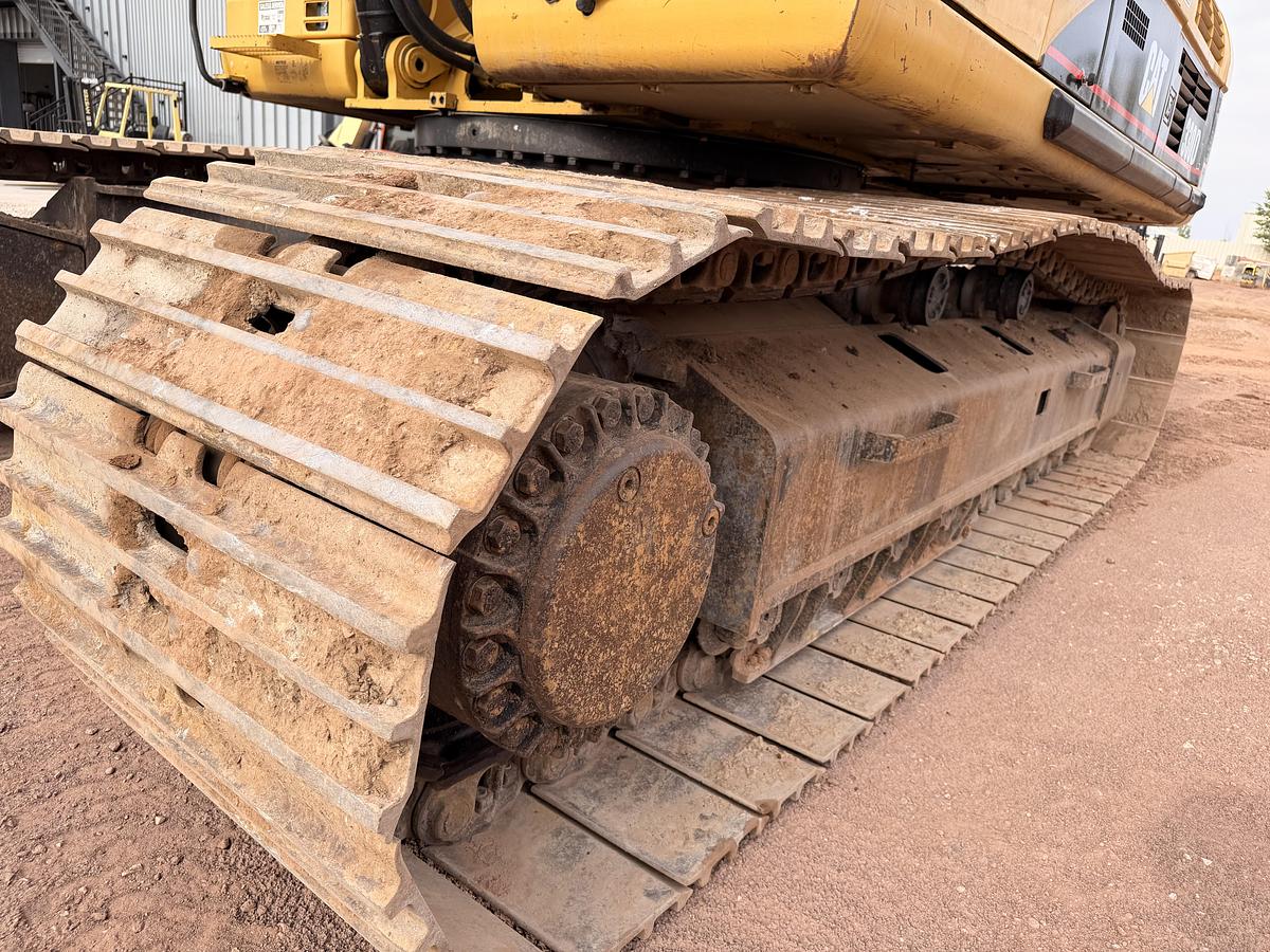 Used 2009 CAT 330D Excavator 