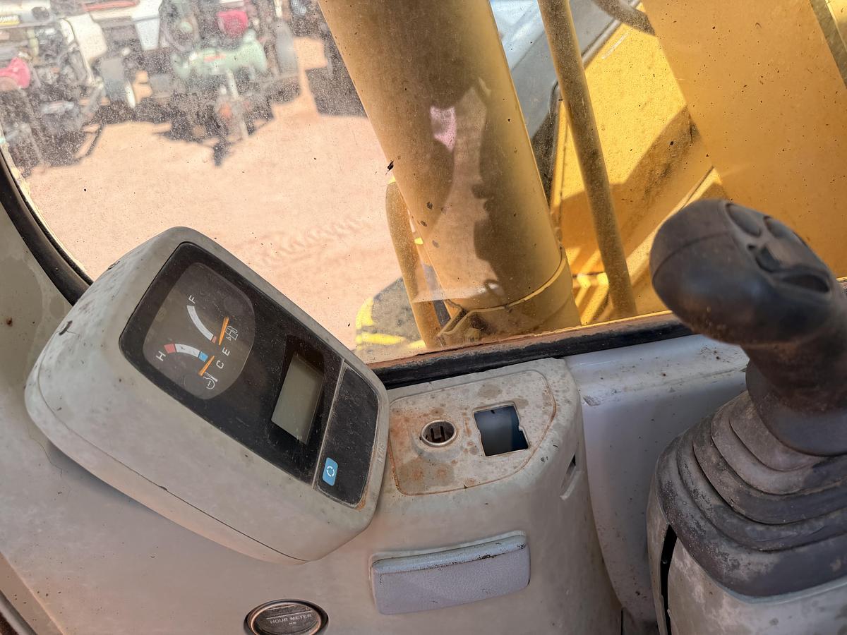 Used 2001 Kobelco 135 SR Excavator