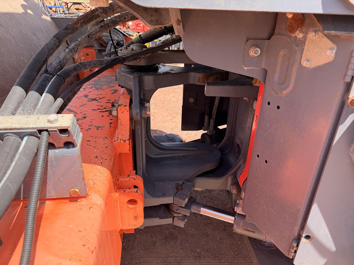Used 2018 Hamm Smooth Drum Roller