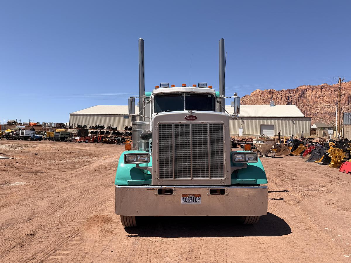 Used 1985 359 Peterbilt & 1997 Load King Equipment Trailer