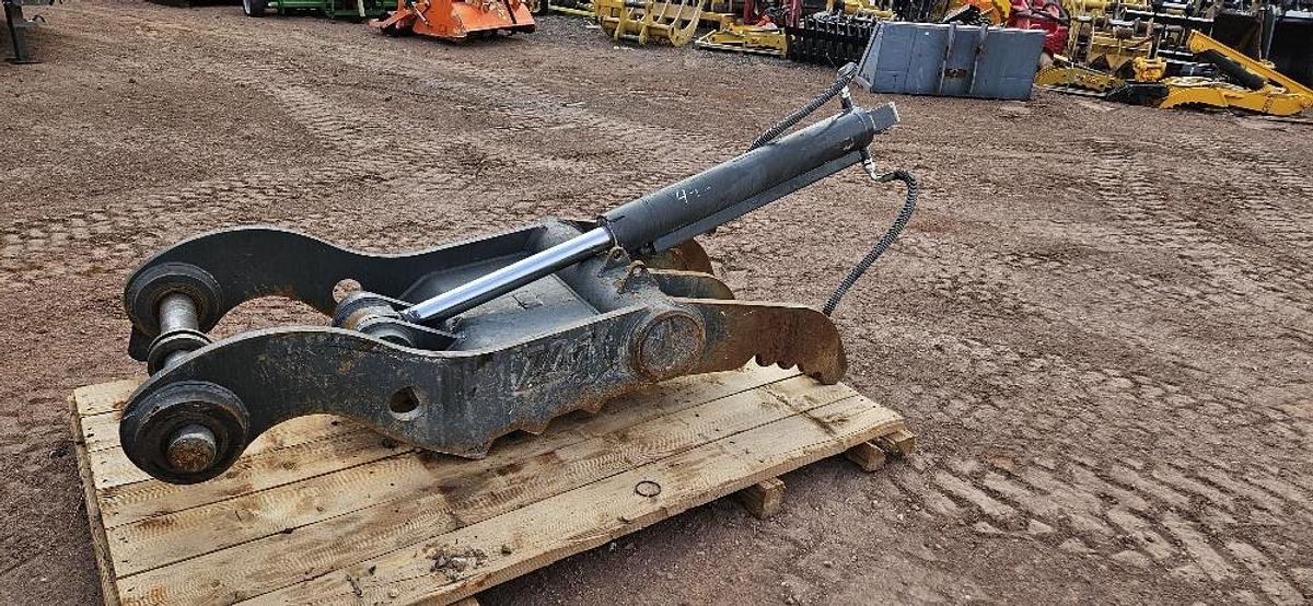 Used EXCAVATOR HYDRAULIC THUMB
