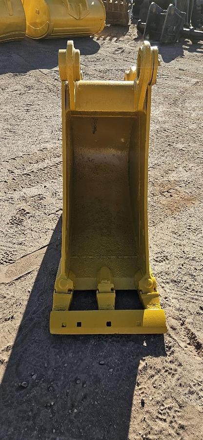 Used 2' Excavator Bucket