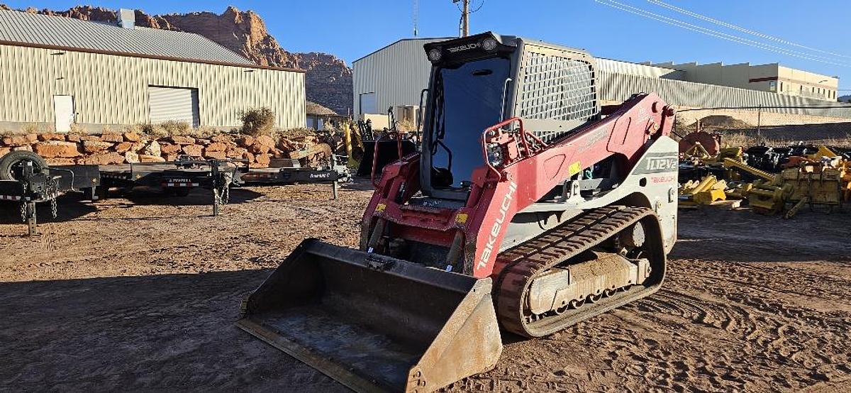 Used 2021 Takeuchi Skid Steer