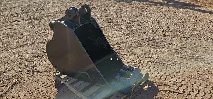 Used 24" Excavator Bucket
