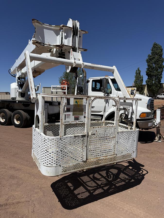 Used 26 Ton Hydraulic Crane Truck
