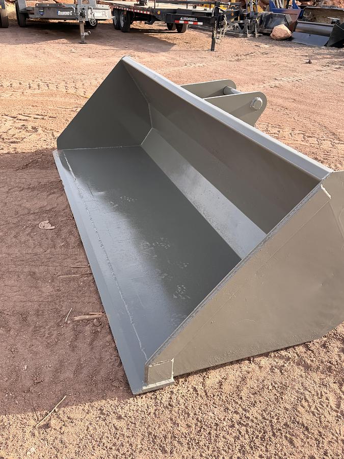 Used 8' Telehandler Bucket