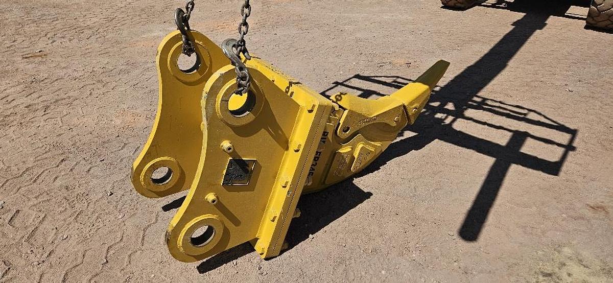 Cat 345 Excavator Ripper