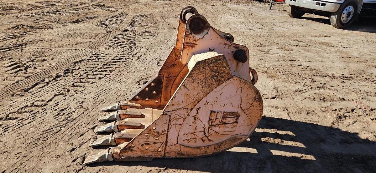 Used 36" Excavator Skeleton Bucket