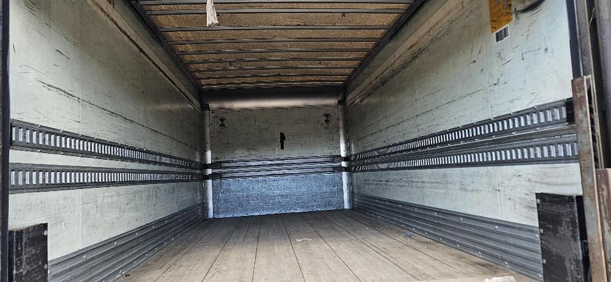 Used 2005 International Box Truck