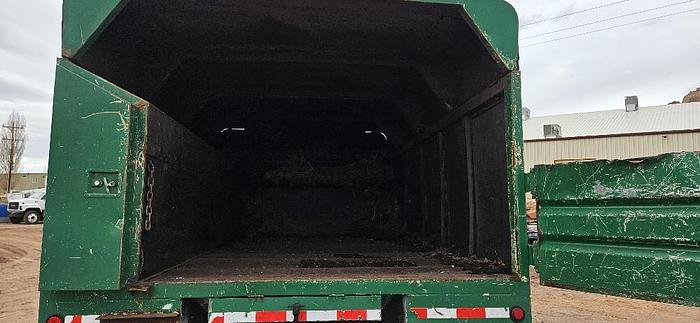 Used 2003 Sterling Chipper Truck