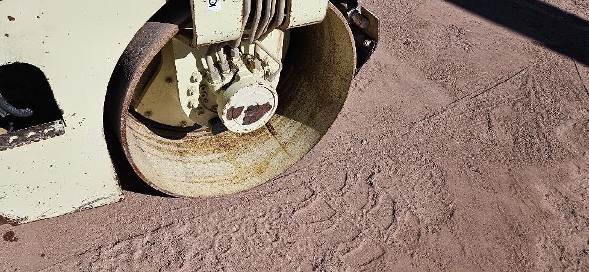 Used Ingersoll Rand DD-28 HF Double Drum Roller Compactor