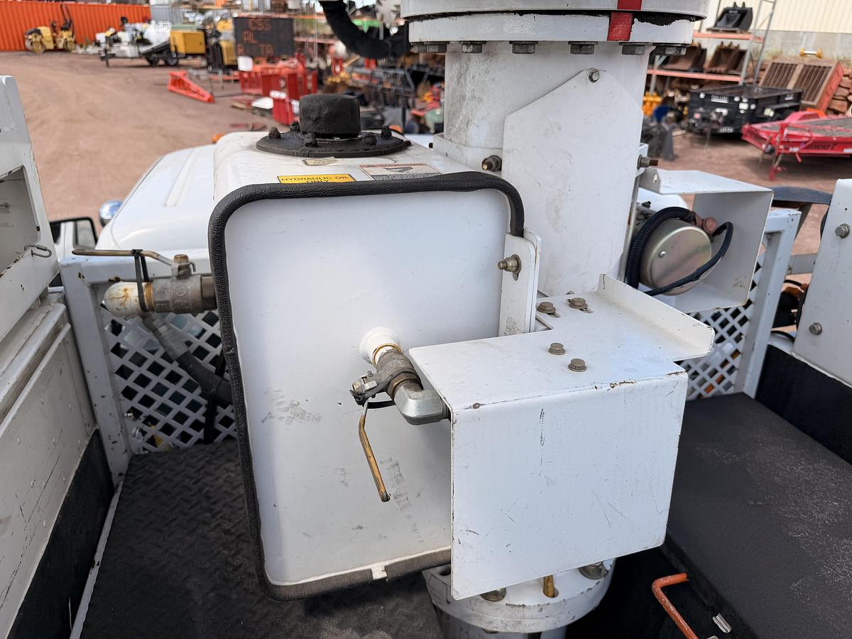 Used 2016 Ford F-550 Bucket Truck