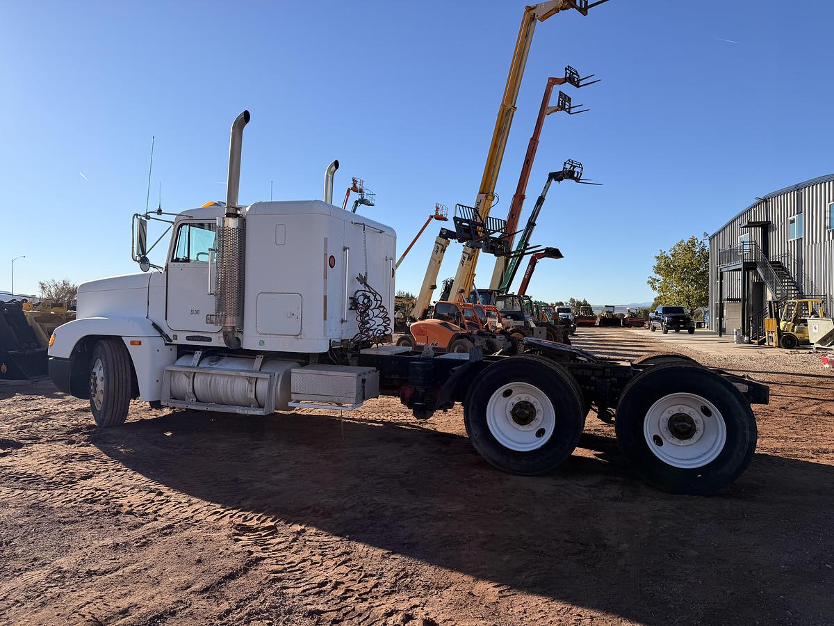 Used 1995 Freightliner FLD120 Truck