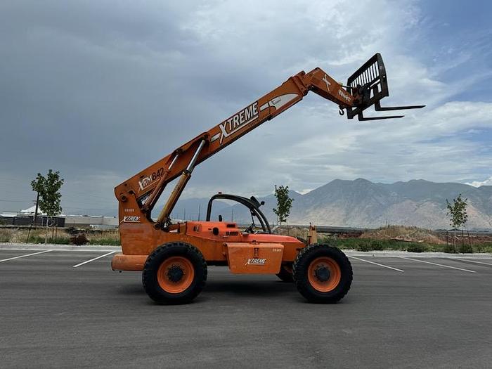 Used 2006 Xtreme XR842 Telehandler for Sale at Crushing
