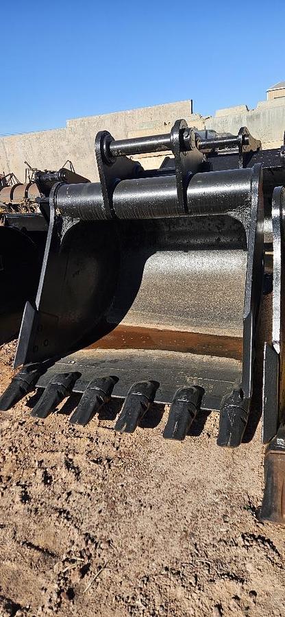 Used 60" Excavator Bucket