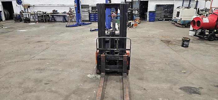 Used 2016 Toyota Shop Forklift