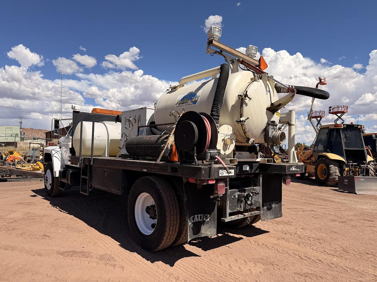 Used 1992 Ford Vacuum Truck