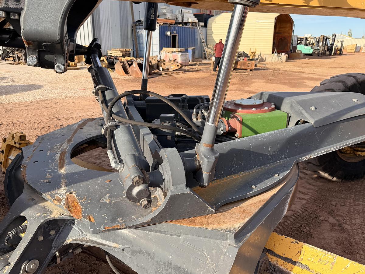 Used 2015 John Deere Grader