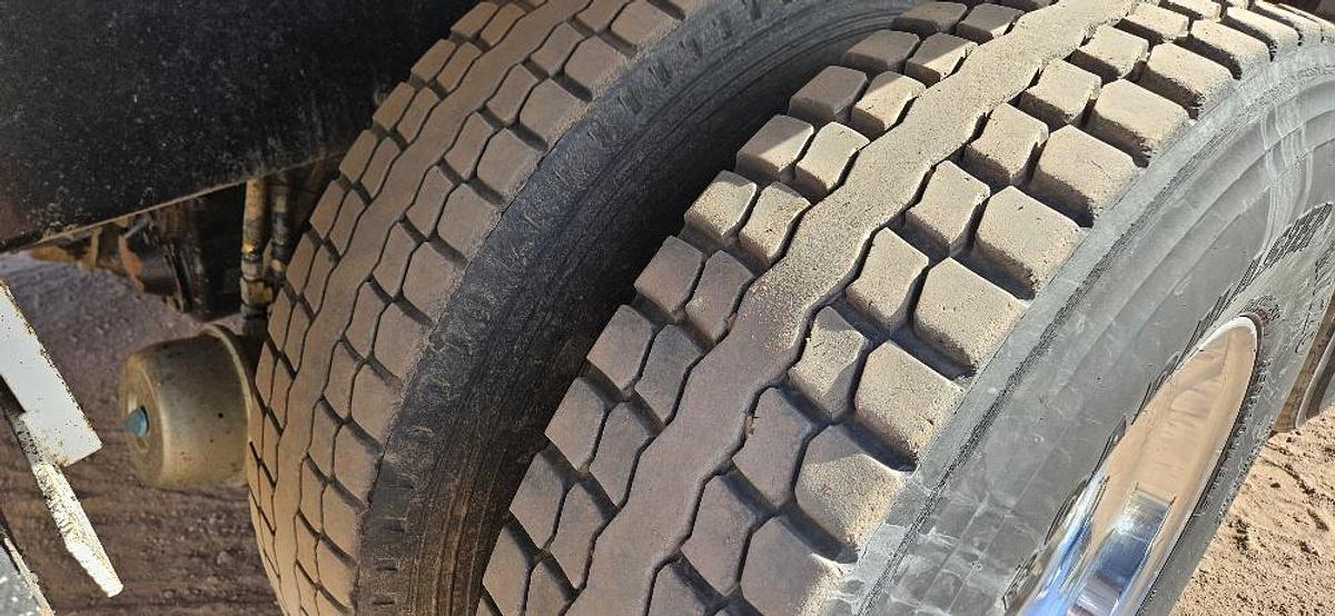 Used 2008 Volvo Dump Truck