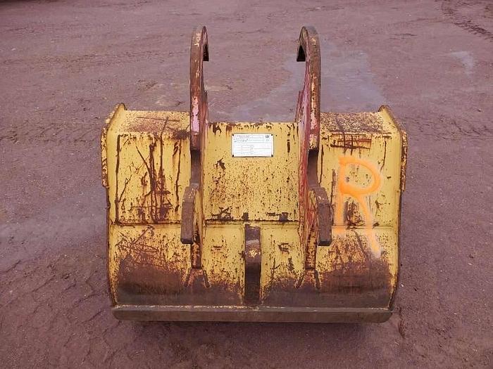 Used Caterpillar 44" Excavator Bucket Excavator Bucket