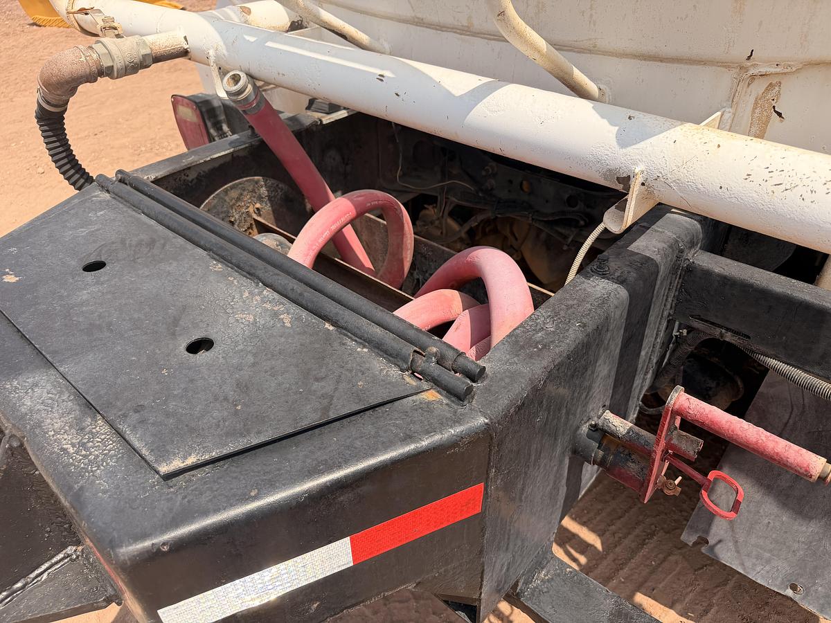 Used 2007 International 4000 Gallon Water Truck