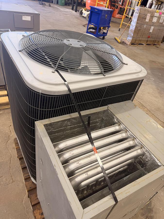Used 4T 16 SEER A/C UNIT