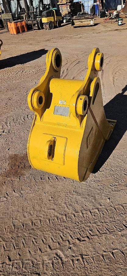 Used 2' Excavator Bucket