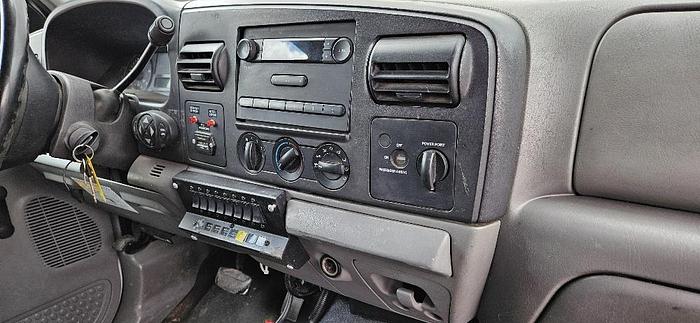 Used 2006 Ford Bucket Truck F550