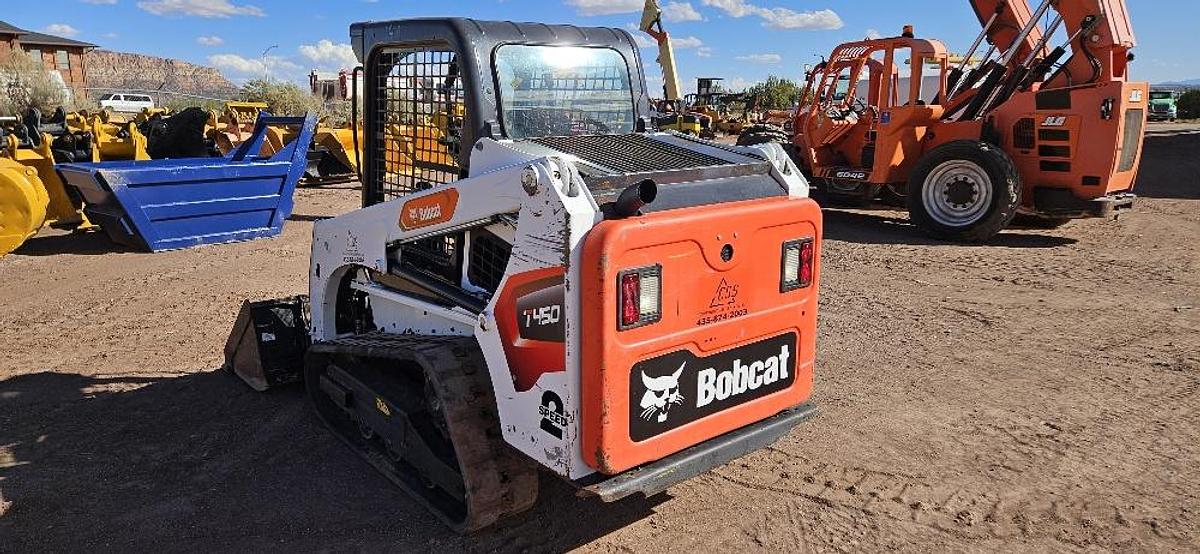 Used 2021 Bobcat T450 Skid Steer