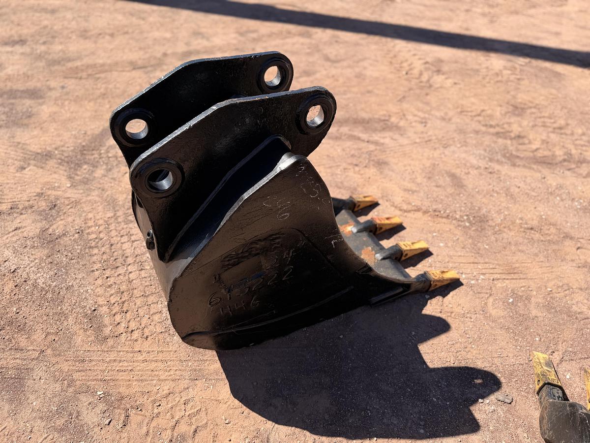 Used 24" Cat Excavator Bucket