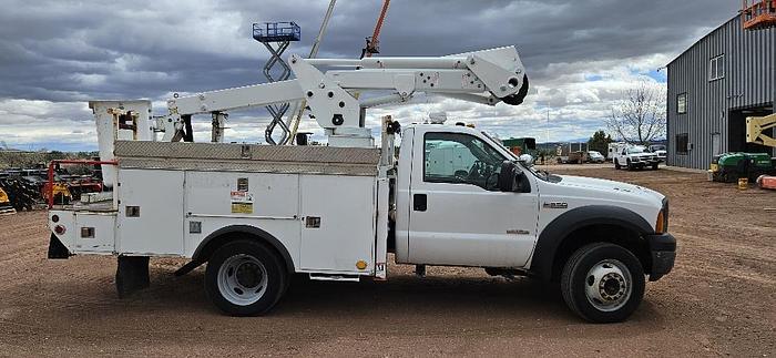 Used 2006 Ford Bucket Truck F550