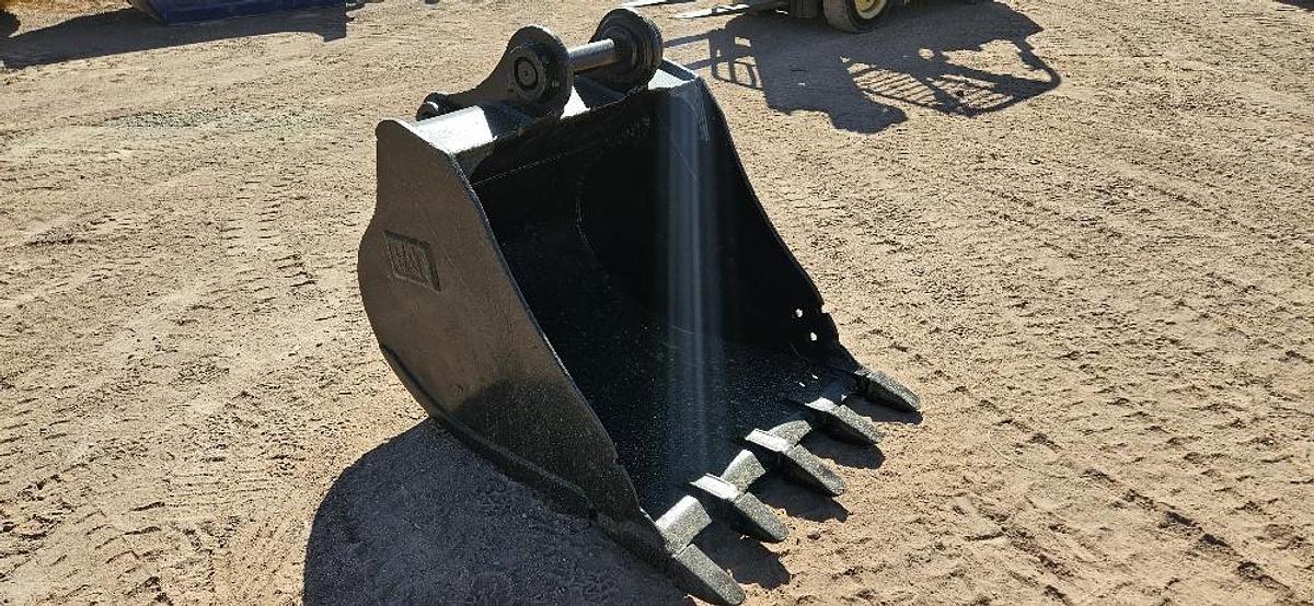 Used 36" Excavator Bucket