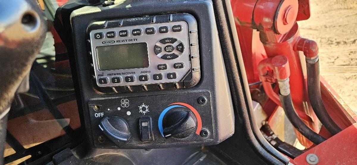 Used 2021 Takeuchi Skid Steer