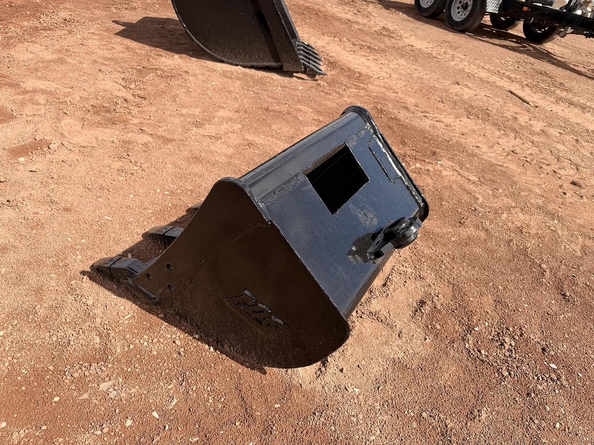 Used TAG Wain-Roy 24" Excavator Bucket