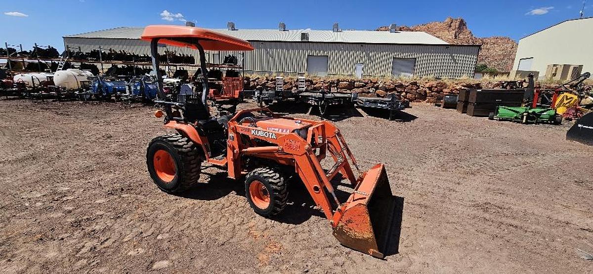Used Kubota B2410 Utility Tractor