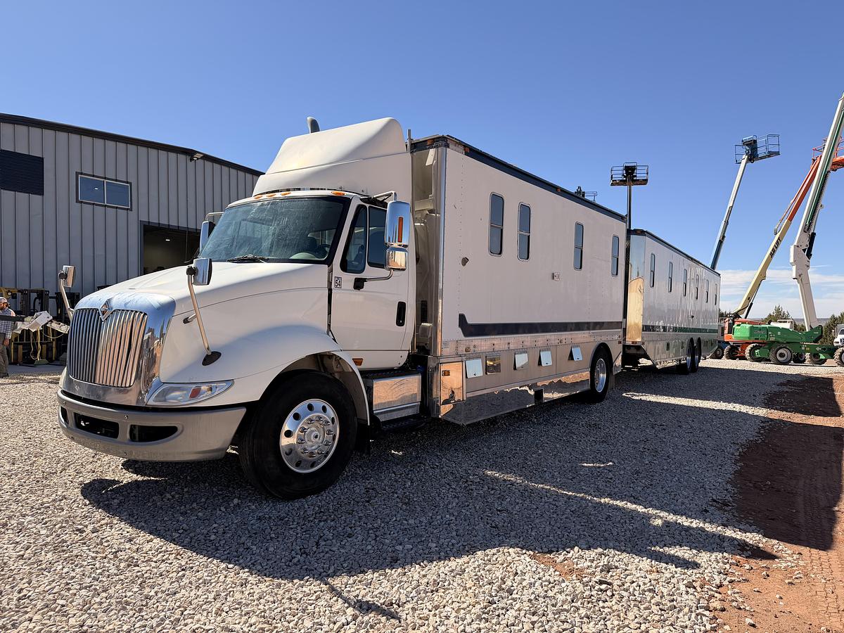 Used 2014 International Changing Room/Restroom Truck