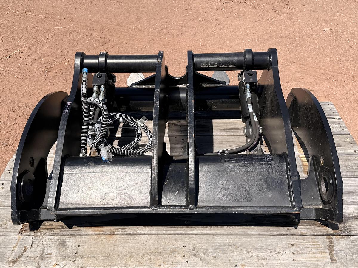 Used CAT Loader Hydraulic Quick Coupler