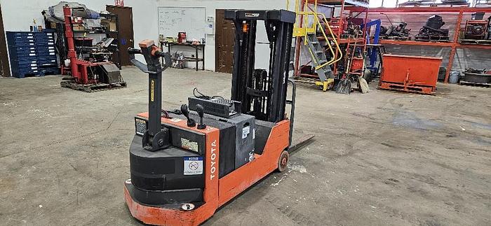 Used 2016 Toyota Shop Forklift