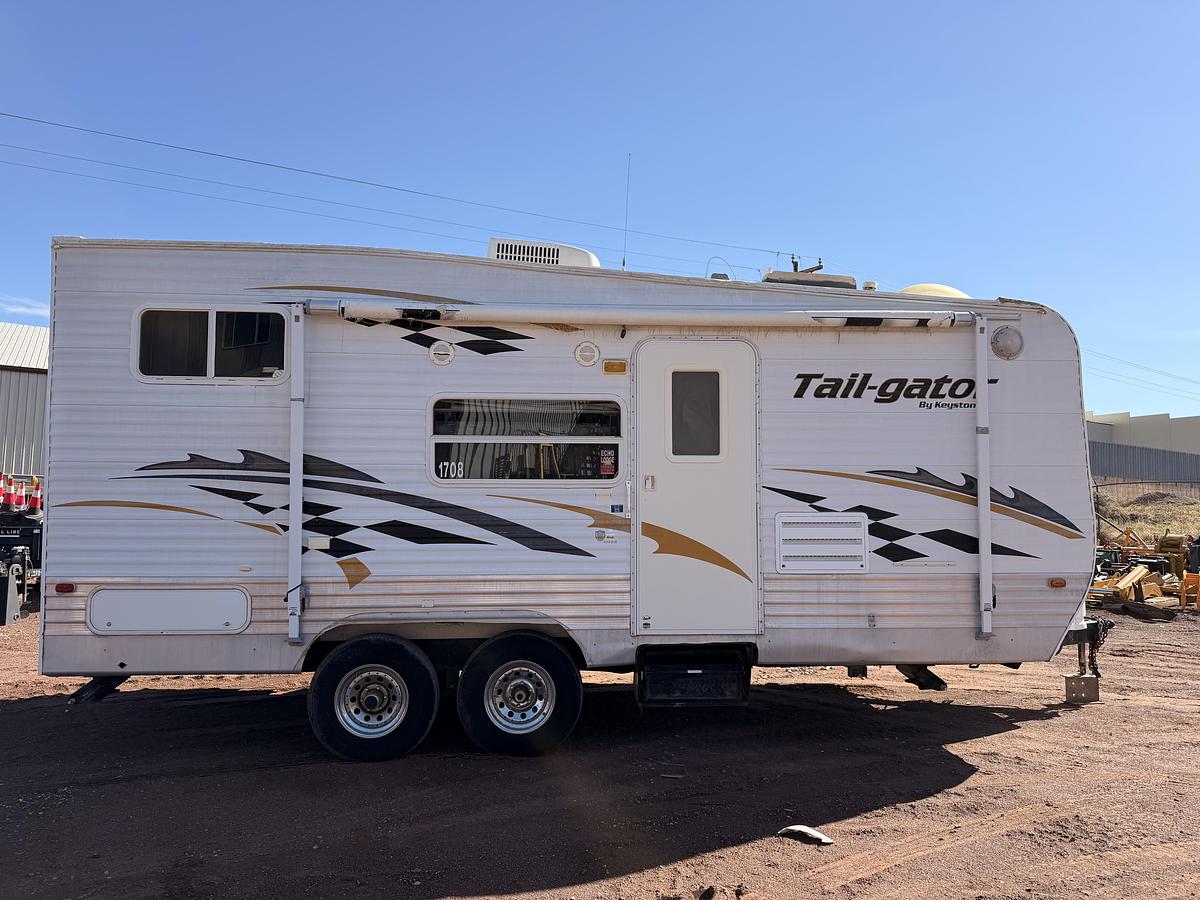 Used Keystone Tail-Gator 24ft Toy Hauler
