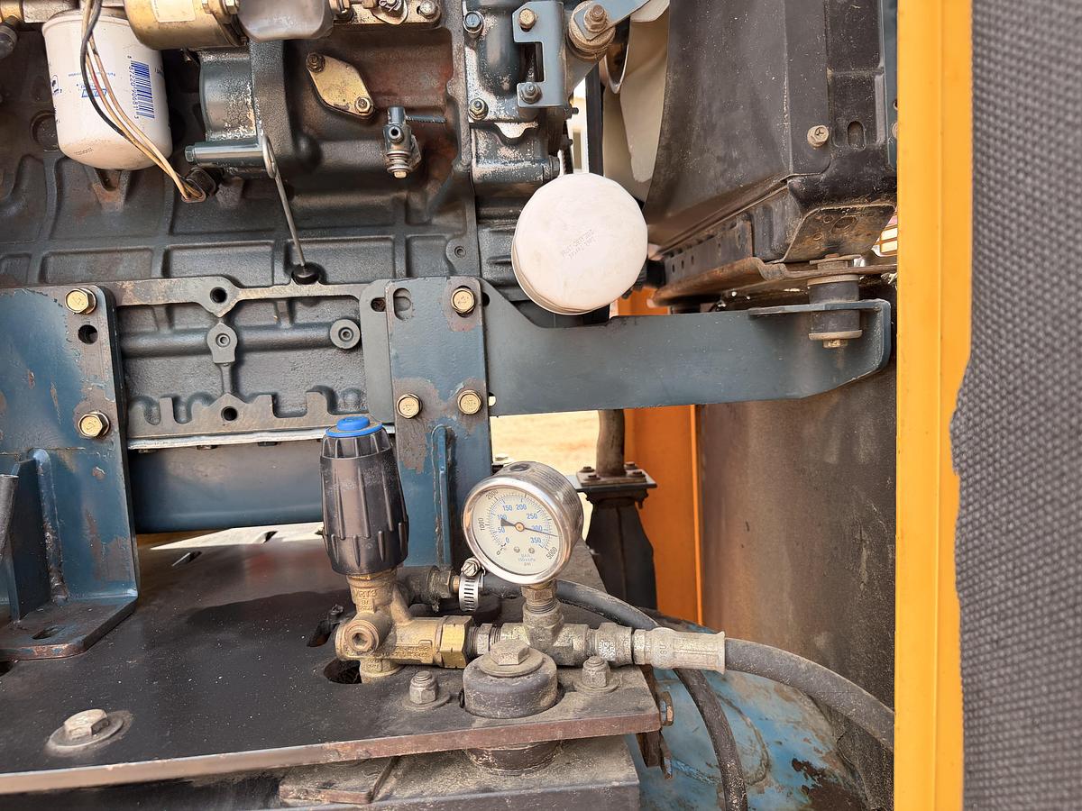 Used 2006 Vac-Tron Vacuum Trailer